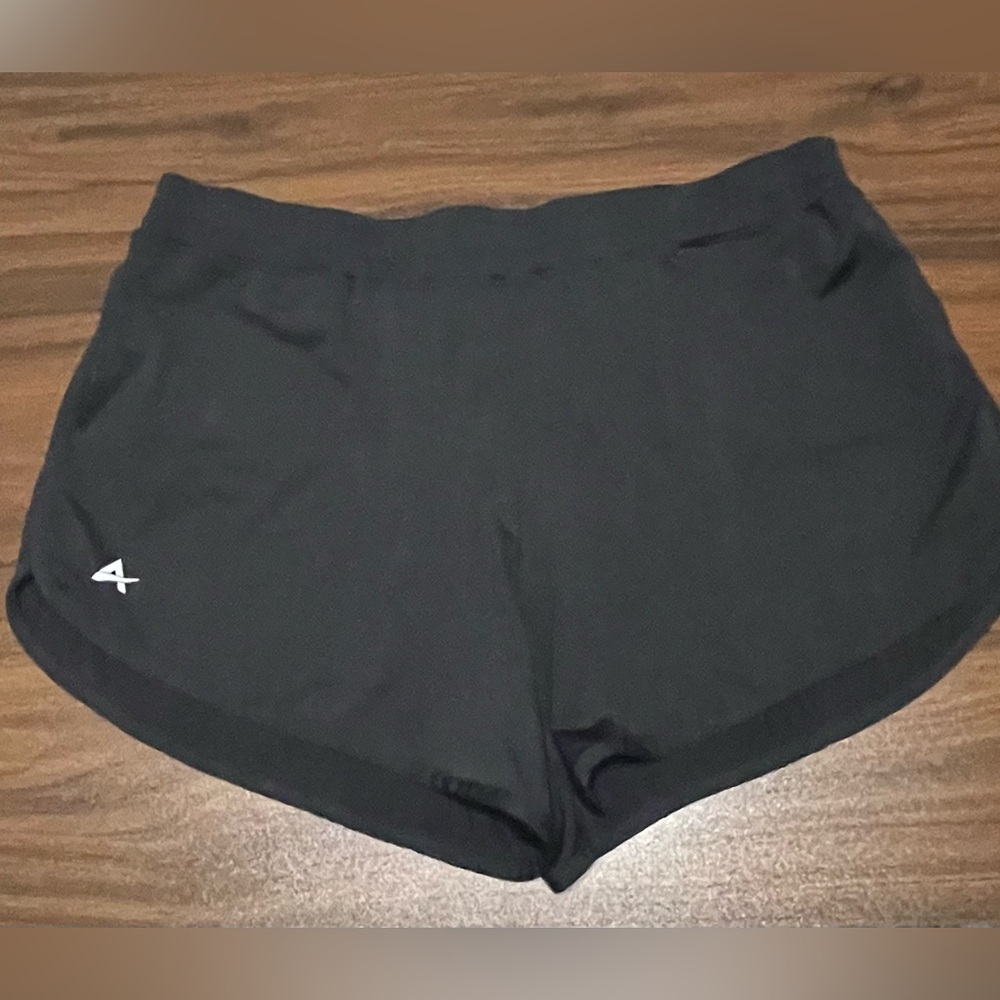 ARCTIC COOL Women's Black Shorts Size XL‎